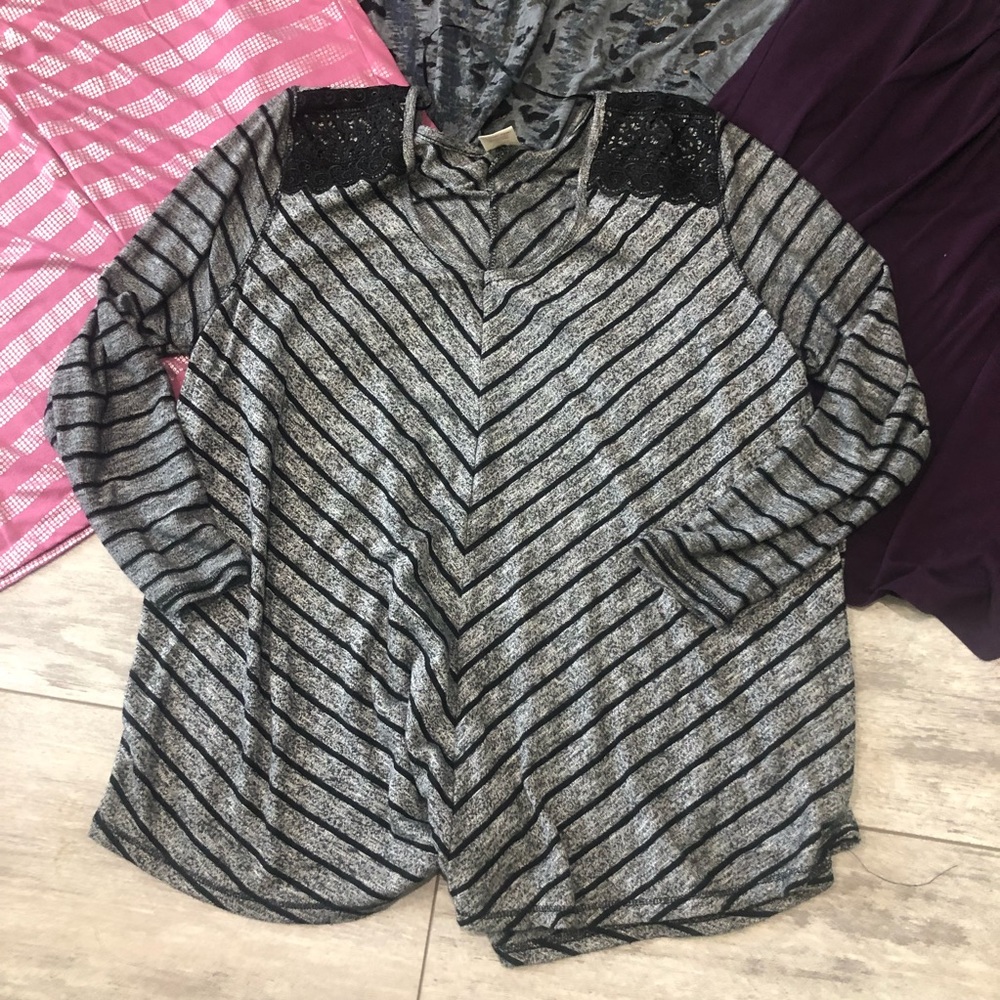 Plus top lot 6/P/S - Picture 6 of 6